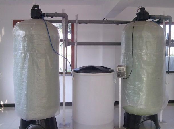 反滲透設(shè)備